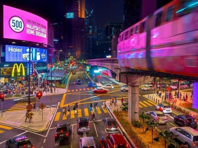 KLIA to KL City in 2026: Train vs Taxi vs Grab vs Private Transfer